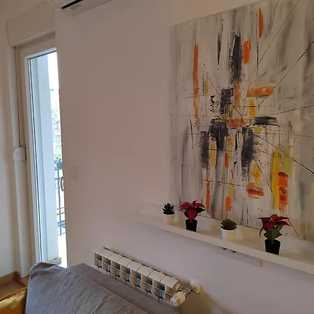 Yellow Gate * Belgrado