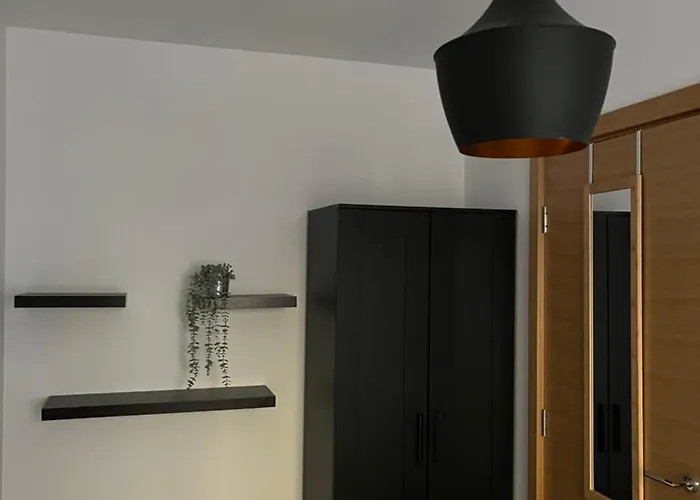 Yellow Gate Apartman *